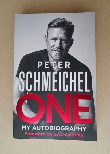 Peter Schmeichel signed book Man Utd legend