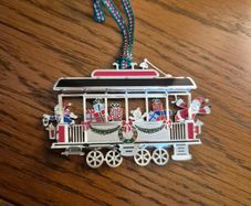 Newbridge Silverware Tram Carriage Christmas Tree Decoration
