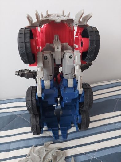 Transformer  OPTIMUS