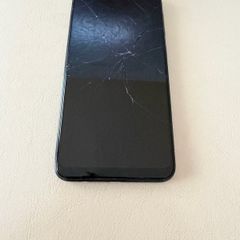 Samsung A10 SM A105FN/DS (not turning on & screen cracked)