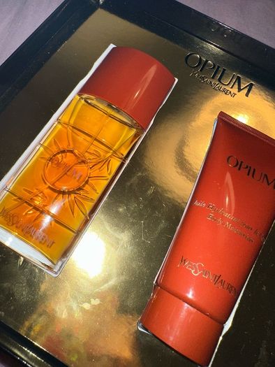 Vintage YSL Opium Perfume - 50ml gift set