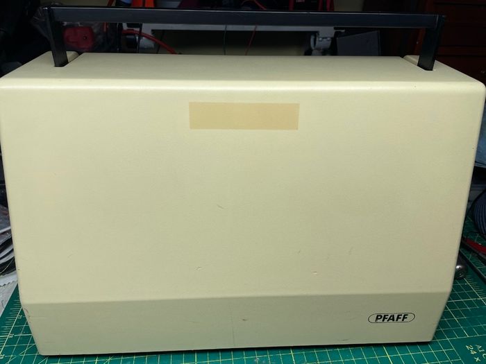 PFAFF tipmatic 1027 Heavy Duty Sewing Machine - Serviced - As New!