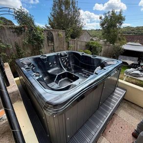 Brand New Vela Spa Hot Tub Offer