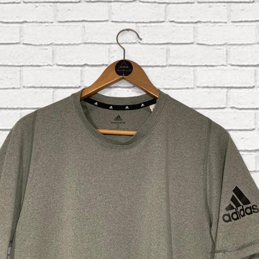 Adidas T-Shirt