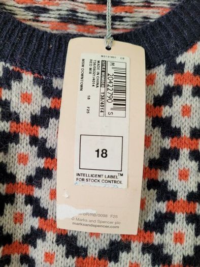 brand new Marks and Spencers ladies jumper size 18