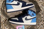 Get Chic Premium Jordan 1 Mid UNC Obsidians