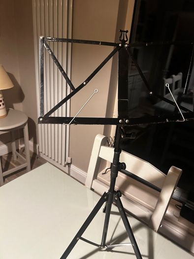 Free Music Stand