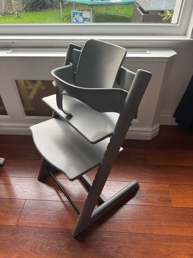 Tripp Trapp storm grey plus extras