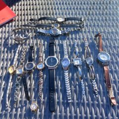 14 ladies watches, need batteries, D18 post 7e