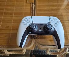 Official Sony PlayStation 5 DualSense Controller White, Great Condition