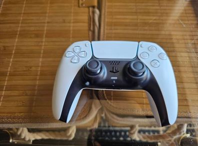 Official Sony PlayStation 5 DualSense Controller White, Great Condition