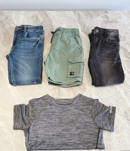 Pre Owned Boys 4-Piece Casual Clothing Bundle