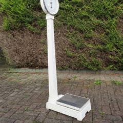 1967 vintage H. Fereday & Sons Ltd. column / lollipop scale