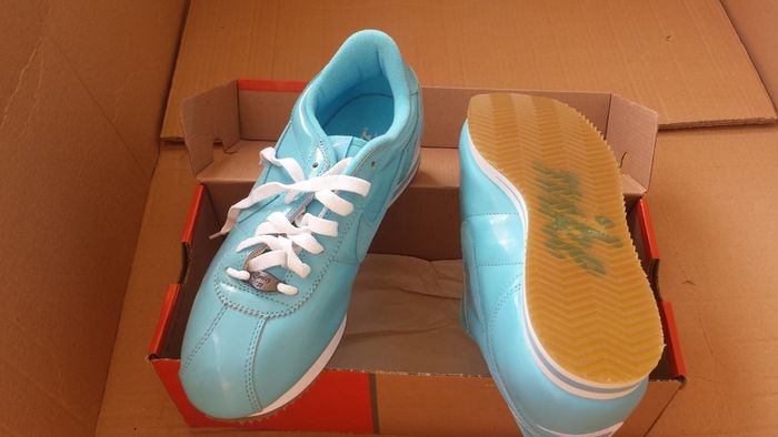 Nike WMNS Cortez III Leather Size UK-6/EUR-40 103082-441 Metallic Blue/White Limited Edition-2001