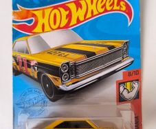 Hot Wheels '65 Ford Galaxie Yellow #240 2021 Muscle Mania 8/10 - TREASURE HUNT