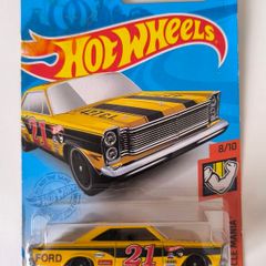 Hot Wheels '65 Ford Galaxie Yellow #240 2021 Muscle Mania 8/10 - TREASURE HUNT