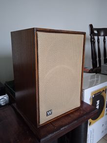 Wharfedale denton 2 stereo speakers bookshelf pair fully refurbished, recapped crossovers, repainted cabinets and fitted new grills material