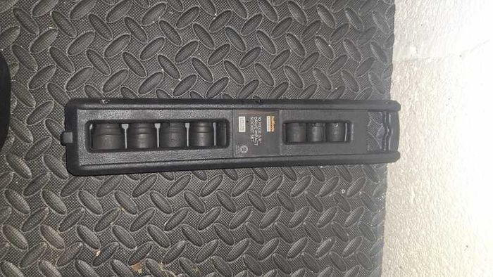 Halfords Advanced 10-piece 3/8-inch drive impact socket set