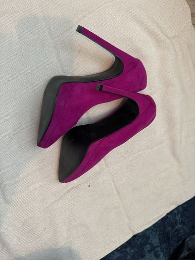 Purple / fucsia high heels stilettos like new