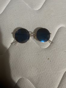 Blue circular glasses