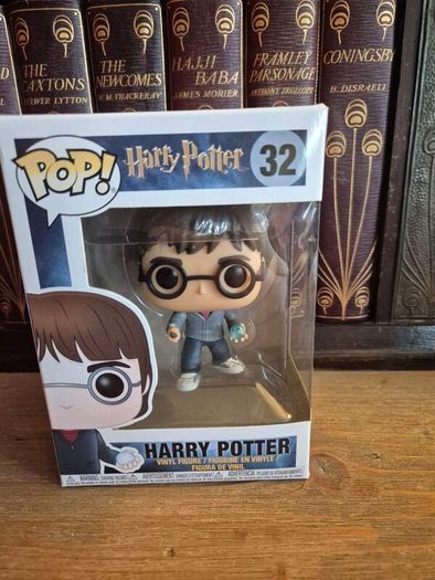 Funko Pop! Harry Potter 32 , Harry with Wand & Prop (Mint, Never Opened)