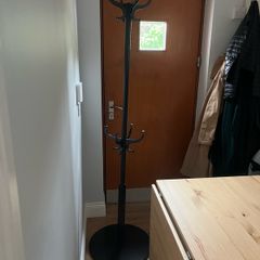 Coat stand