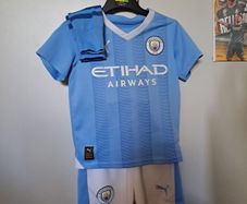 Man City Haaland football kit