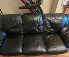 3 seater leather sofa + 1 recliner