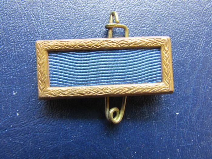 USA . Army Achievement Medal and Presidential Unit Citation Bar.