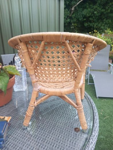 Rattan chair for a child, very cool piece, metal feet, D18