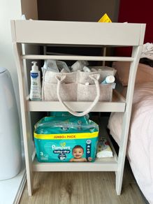 Baby Changing Table (60& Pine, 40% Plywood)