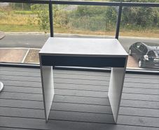 dressing table