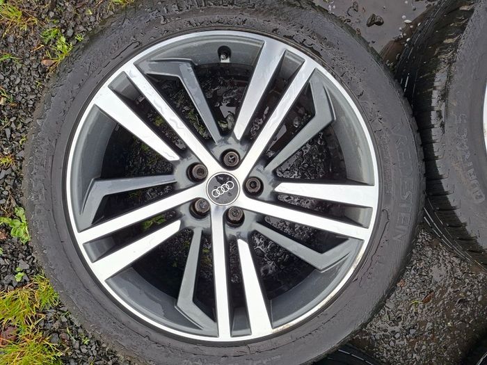 20" Genuine Audi Q5 S Line Alloys with tyres