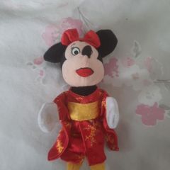 vintage minnie mouse around the world finger puppet