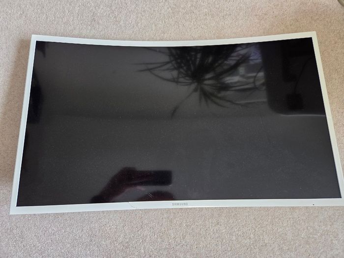 Samsung C32F391FWU 32in Curved Full HD Monitor - Works - No Stand