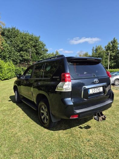 Toyota Land Cruiser 2011