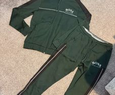 mens hugo boss tracksuit