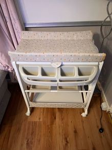 Baby changing Table and bath