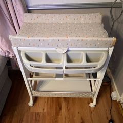 Baby changing Table and bath