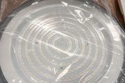 UFO LED LIGHT 200W (brand new in box)
