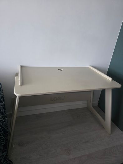 Logu Desk