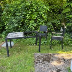 Free garden tables and chairs
