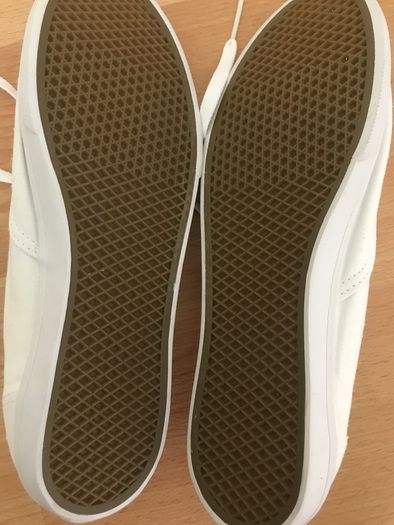 Brand new Vans off the wall trainers