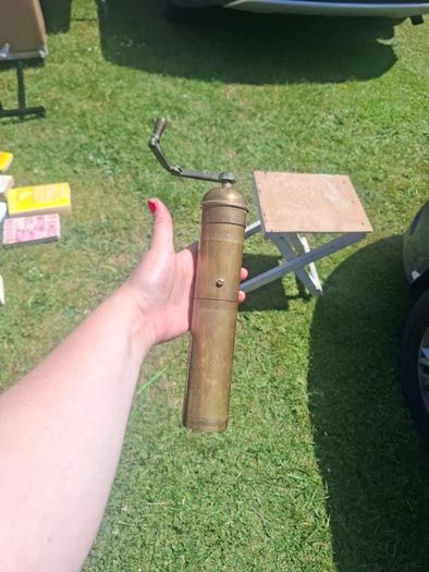 Brass pepper mill possible to post