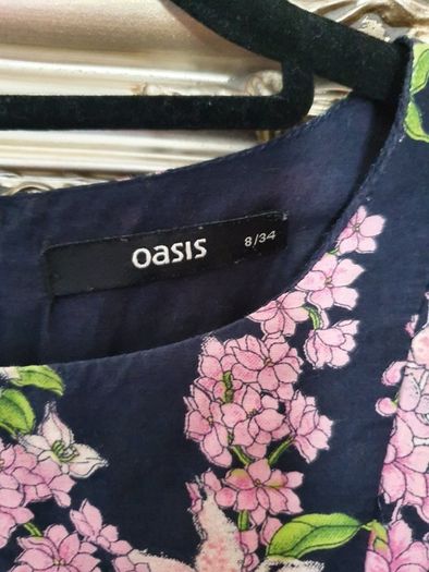 Size 8 dress Oasis