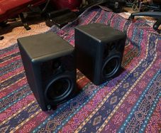 M-Audio 40W active monitors AV-42