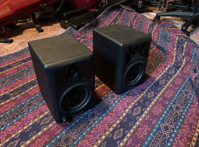M-Audio 40W active monitors AV-42