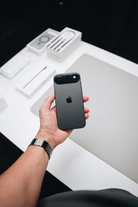 iPhone Air with box and travel battery