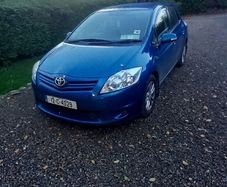 2012 Toyota Auris