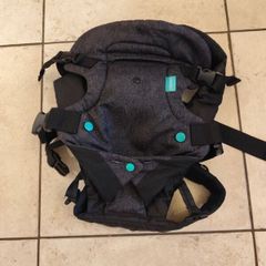 Infantino baby carrier